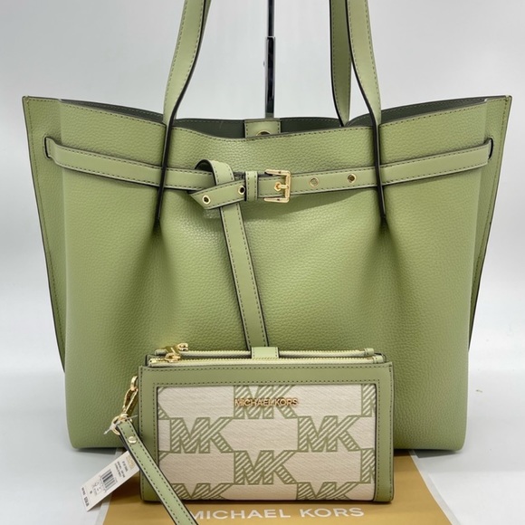 Michael Kors Large Emilia Tote Bag& Double ZipWallet Wristlet Light Sage Leather - Picture 2 of 13